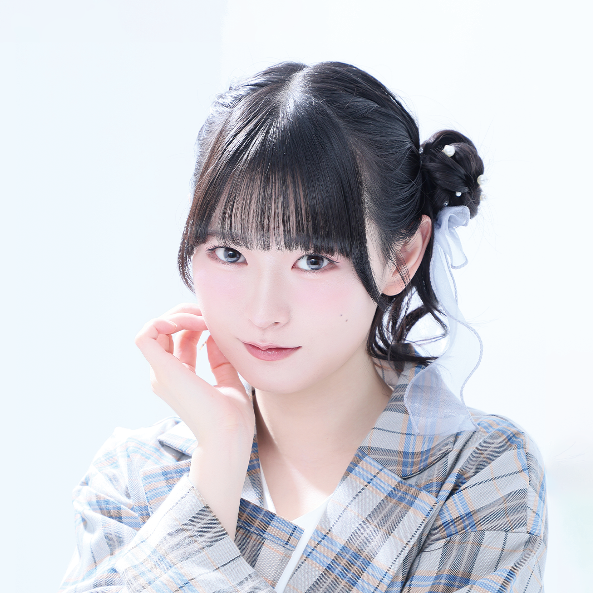 八木ましろ